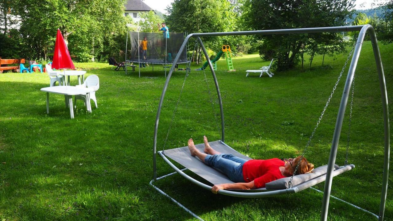 B1 Albmatte-Fewo Sauna, Hallenbad Aussenbecken Massagen Nebenan Menzenschwand-Hinterdorf 외부 사진